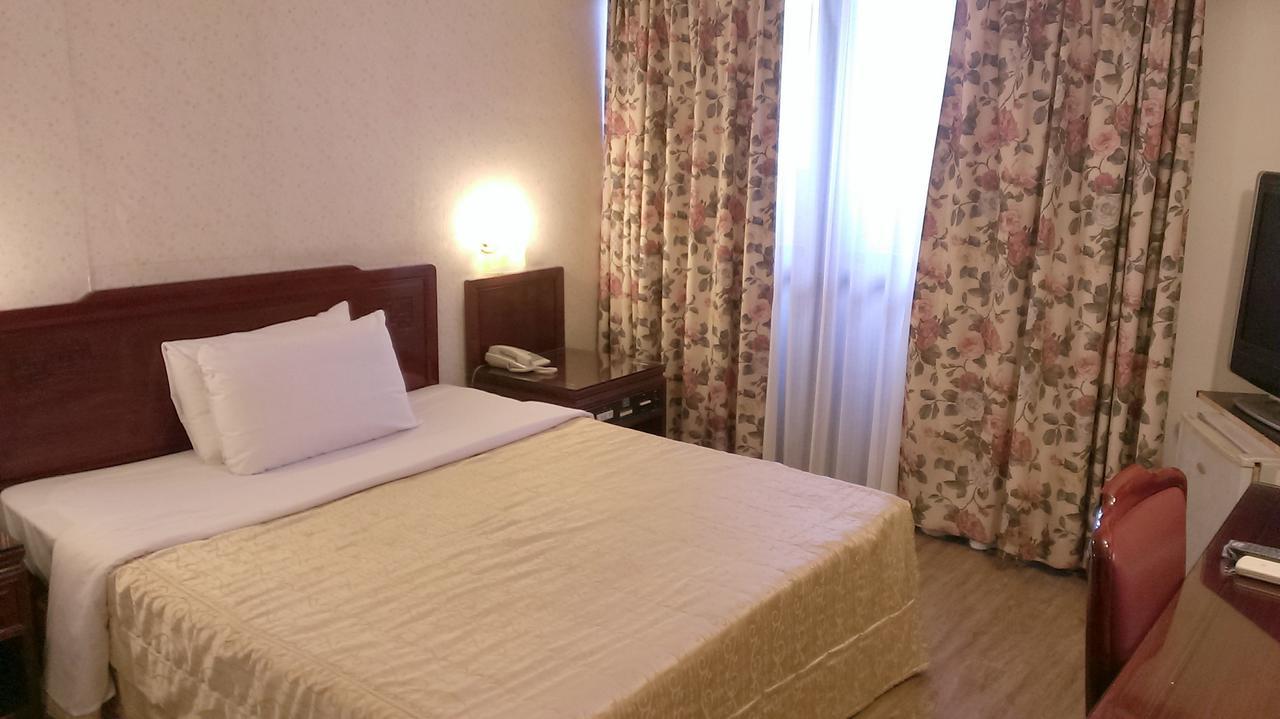 Galaxy Hotel ไถจง ภายนอก รูปภาพ