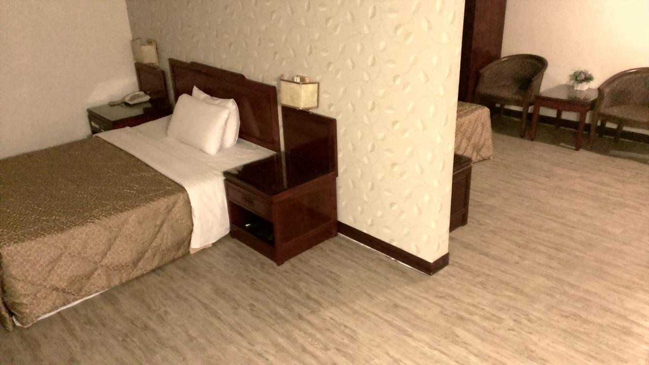 Galaxy Hotel ไถจง ภายนอก รูปภาพ